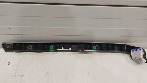 Dodge OE 68226565AE suporte de para-choque image 2