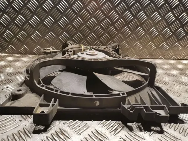 Subaru Legacy A/C radiateurventilator OEM MDY35801 image 4