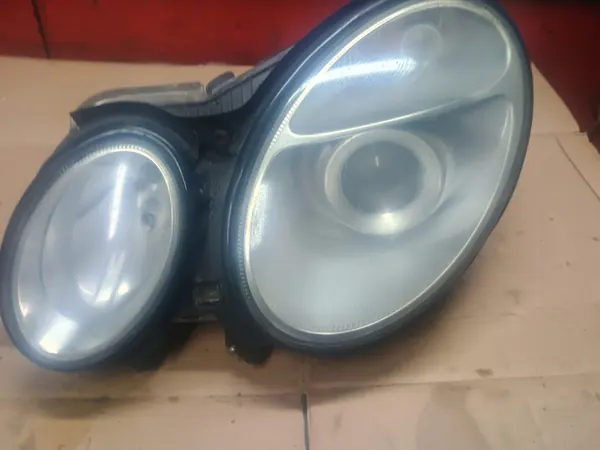 LINKER XENONKOPLAMP MERCEDES E-KLASA W211 image 2