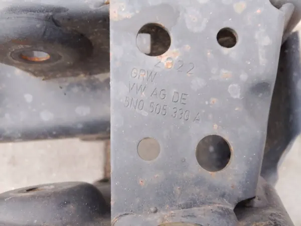 Poutre arrière VW TIGUAN II OEM 5N0505285D Occasion image 3