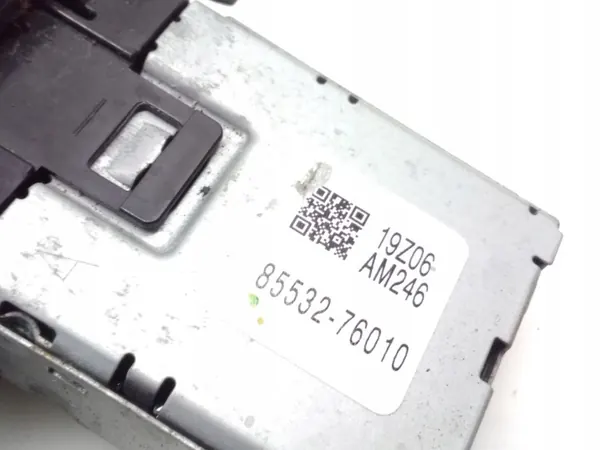 OEM 5892433070 Etu-USB-portti Lexus CT 200H:lle image 3