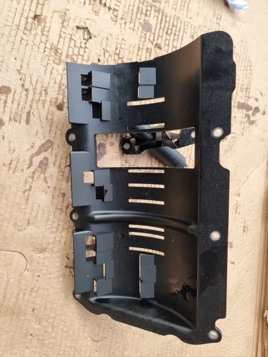 Mercedes oljepannpackning OEM A2761801351 - Begagnad image 3