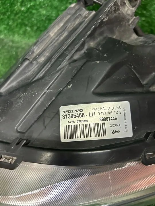 Oikea Heijastin Volvo XC60 08-11 OEM 31395466 image 4