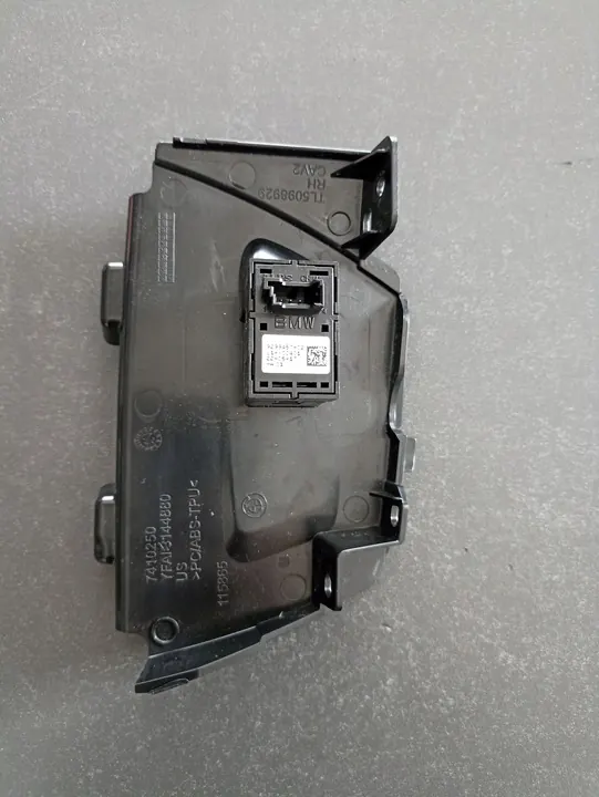 Rechter hinterer Fenster-Schalter BMW G01 7410250 image 3