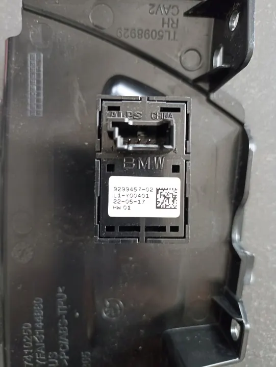 Rechter hinterer Fenster-Schalter BMW G01 7410250 image 4