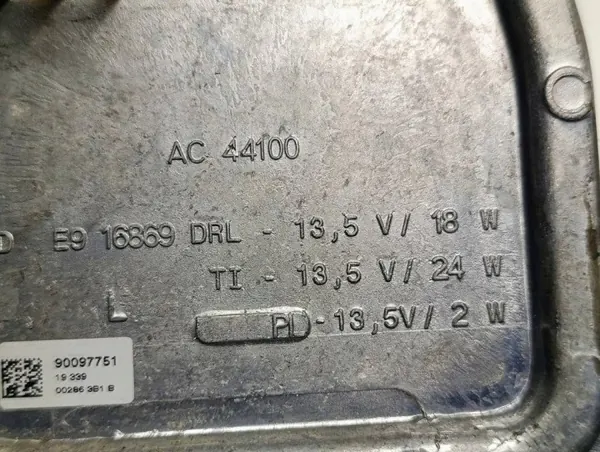 Conversor LED OEM 90097751S7 Dianteiro Esquerdo image 4