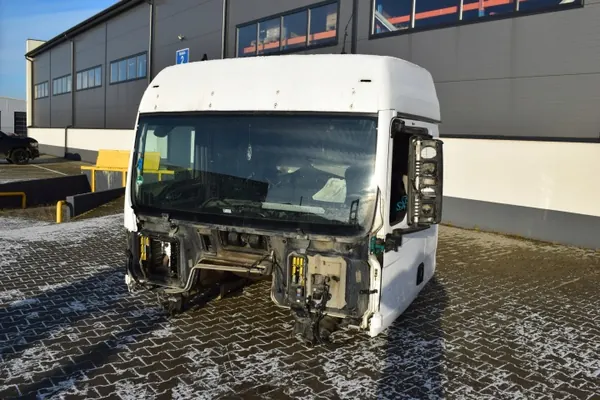MAN OE ohjaamon runko ovineen TGX E5/E6 image 2