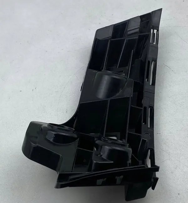 Guida paraurti VW Jetta mkVII image 2