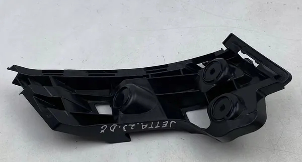 Guida paraurti VW Jetta mkVII image 3