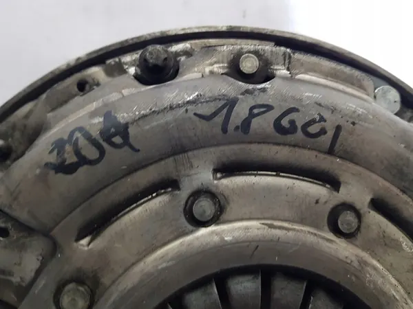 Kaksoismassavauhtipyörä Mercedes W204 W207 1.8 CGI image 2