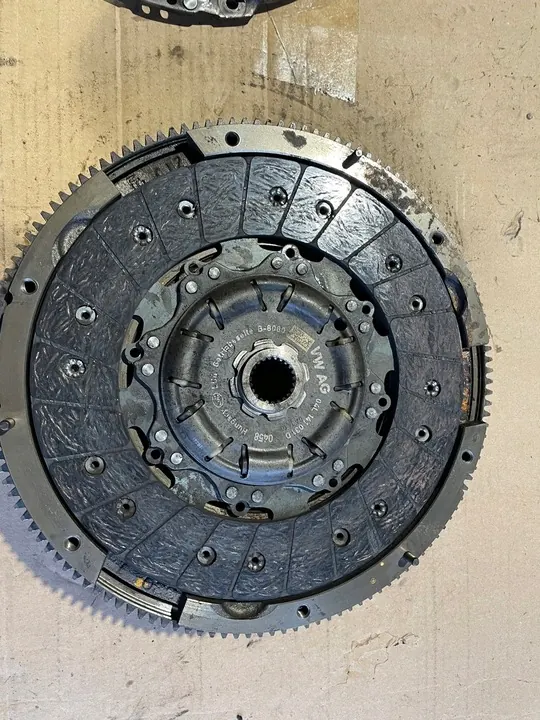 Embreagem completa VW AUDI SKODA 2.0 TDI 04L141015G image 4