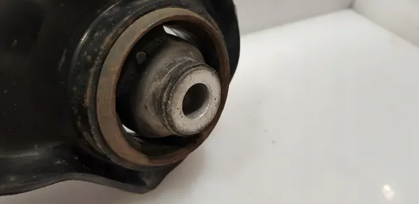 Braccio di controllo anteriore destro VW Jetta VI image 4