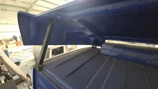 OEM 9737901944 Ohjaamon kattospoileri Atego Axor Antos image 4