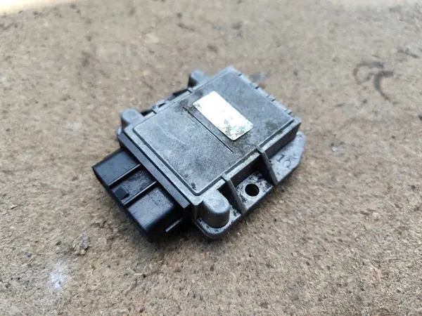 Módulo de control de encendido Toyota 89621-26010 image 2