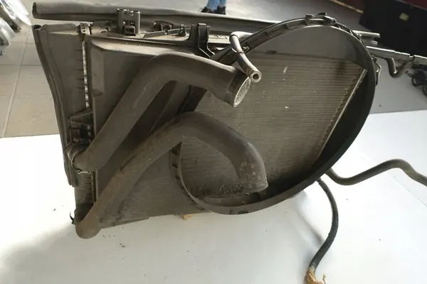 Mercedes-Benz Vattensradiator för W140 2.8 3.2 OE image 5