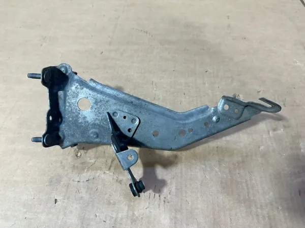 Soporte compresor Mercedes OEM A2133200043 para Clase E W213 image 4