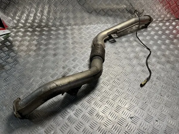 Audi A4 B9 2.0 TDI Mittre avgasrör OEM 8W0253300AM image 2