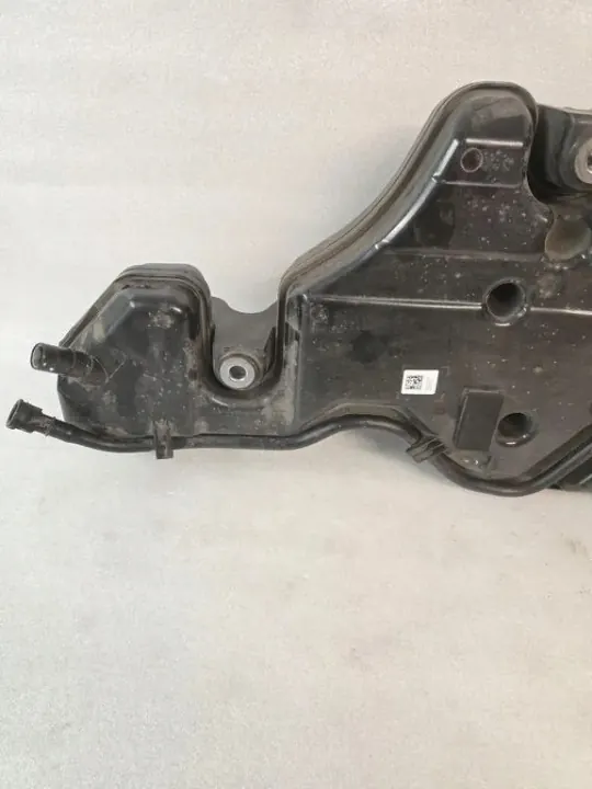 Tanque AdBlue OEM A2474708202 para Mercedes W177/W247 image 7