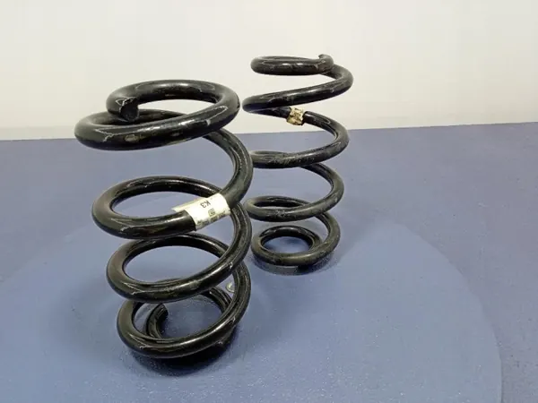 Molas Traseiras BMW IX2 OEM 8852404 - Usado image 5