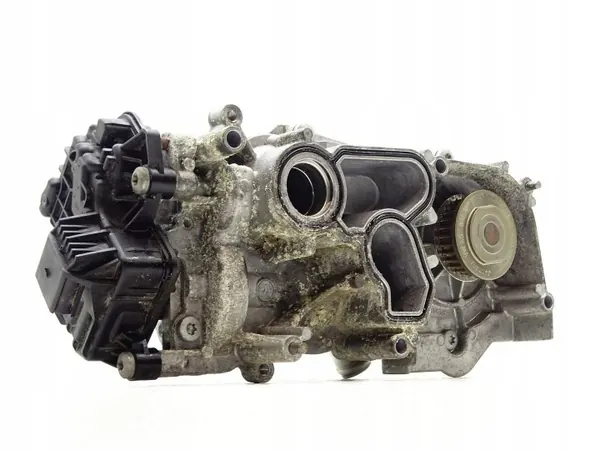 Pompe à eau OEM 05E121042F pour Audi A3 8Y 1.5 2021 image 3