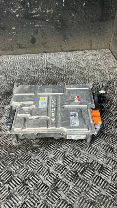 OEM 1EA915692L Invertteri Muuntimella VW ID.4:lle image 2