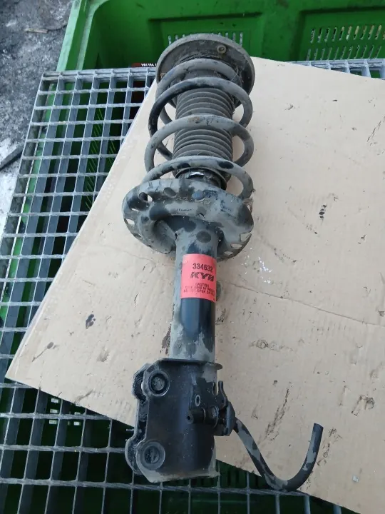 KYB Stoßdämpfer vorne rechts OPEL VECTRA C 2.2DTI image 2