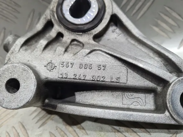 Soporte de motor Opel Corsa E image 6