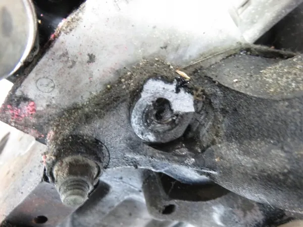 F9Q744 Komplett Motorblock med Pump Turbo image 3