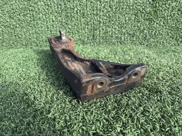 Soporte caja cambios OEM 6393530595 Trasero Mercedes Vito image 3