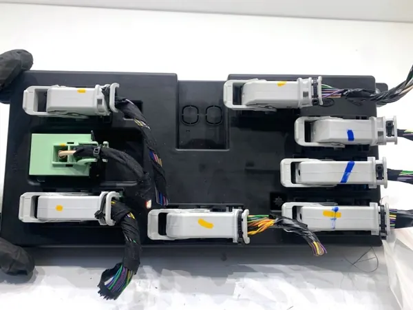 Module Confort Jaguar E-Pace J9C3-14F041-AC - OEM Occasion image 3