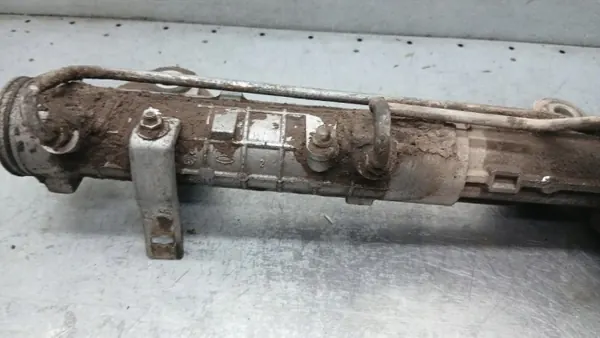 Fiat Albea 1.2B 02-12R Sedán OEM 0468372040E Usado image 3