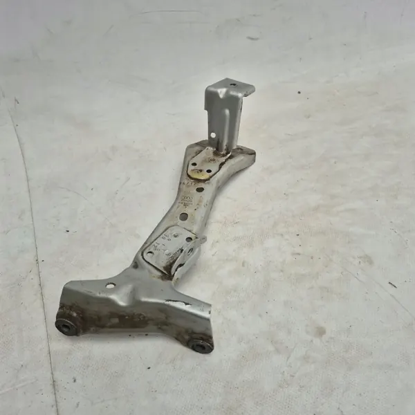Support d'aile avant droit OEM 8V0821136 pour Audi A3 image 3