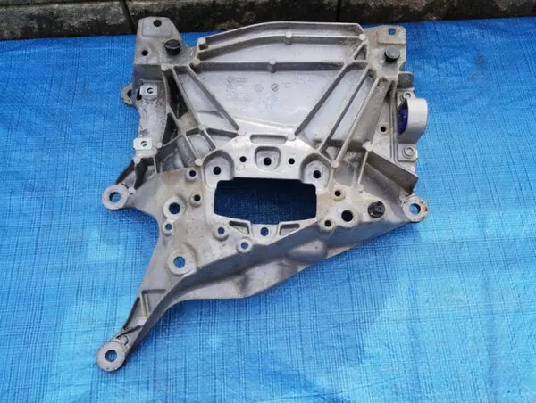 Audi OE 80A399262AP Getriebestütze image 2