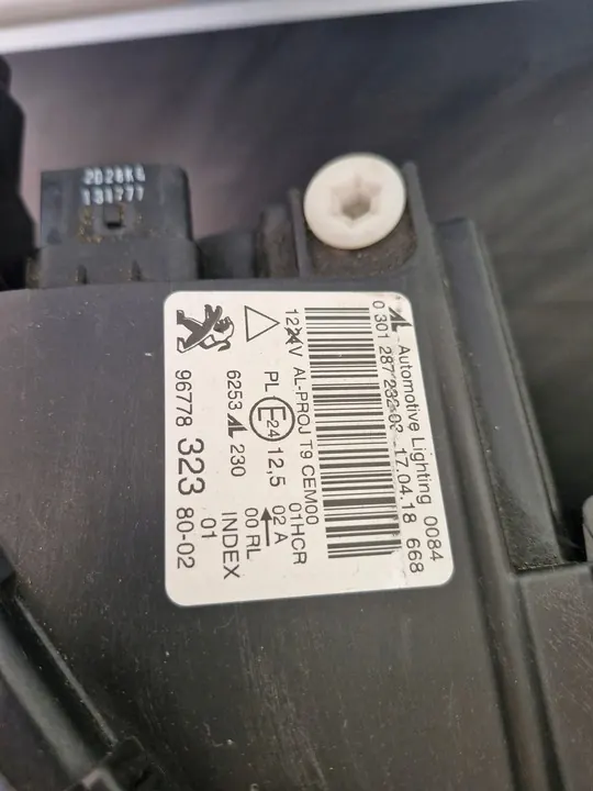 FARO DERECHO FULL LED PEUGEOT 308 T9 9677832380 image 4