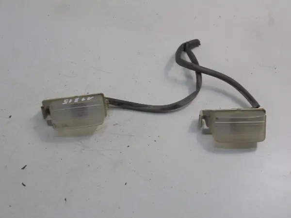 OEM 1090038 Nissan 370Z 2013 Feu de Plaque d'Immatriculation image 8