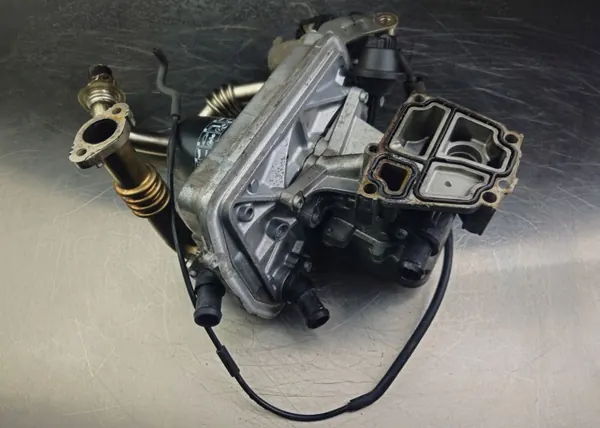 Arrefecedor válvula EGR OEM A6460701187 VW T5 T6 image 7