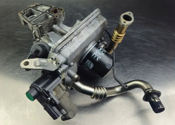 Arrefecedor válvula EGR OEM A6460701187 VW T5 T6 image 8