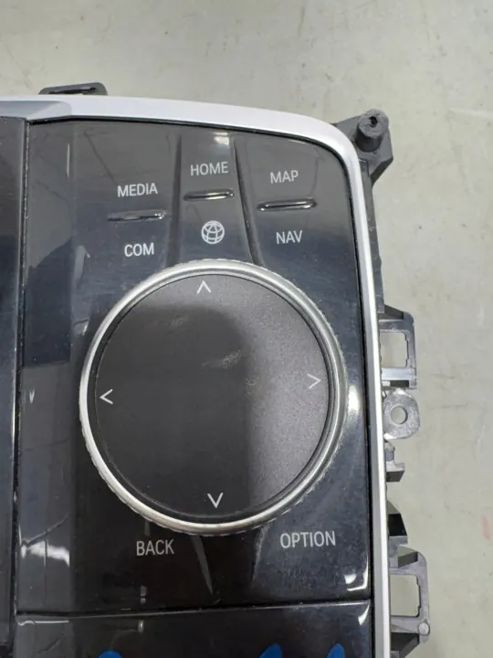 Palanca de cambios BMW X5 G05 OEM 5A08B91 - Usado image 3