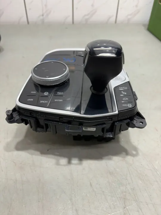 Palanca de cambios BMW X5 G05 OEM 5A08B91 - Usado image 6