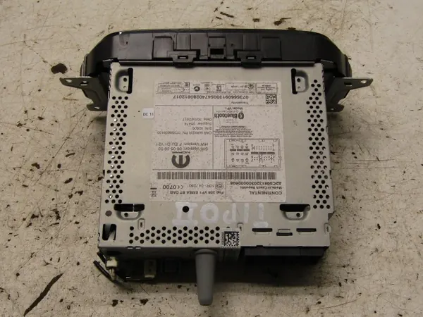 Fiat Tipo II radionäyttö OEM 07356609130 käytetty image 3
