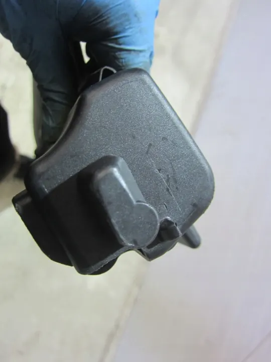BMW X3 F25 Rollo de Maletero Trasero OEM 51477222208 image 6
