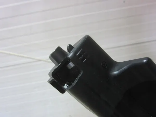 BMW X3 F25 Rollo de Maletero Trasero OEM 51477222208 image 7