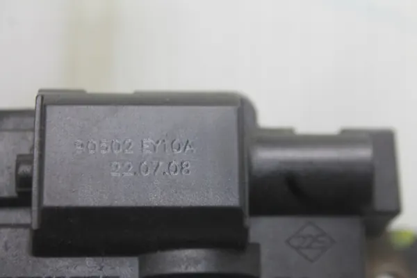 Baklucka Lås 90502EY10A Nissan Qashqai +2 J10 image 4