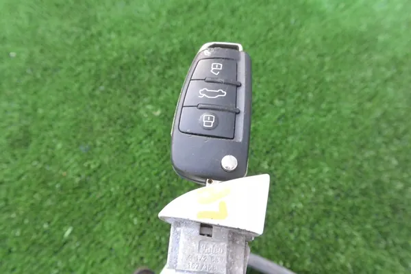 Audi Q7 4L Ovi Kahva Keyless Vasemmalle OE 4L0837205B image 10