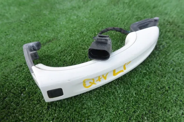 Audi Q7 4L Ovi Kahva Keyless Vasemmalle OE 4L0837205B image 3