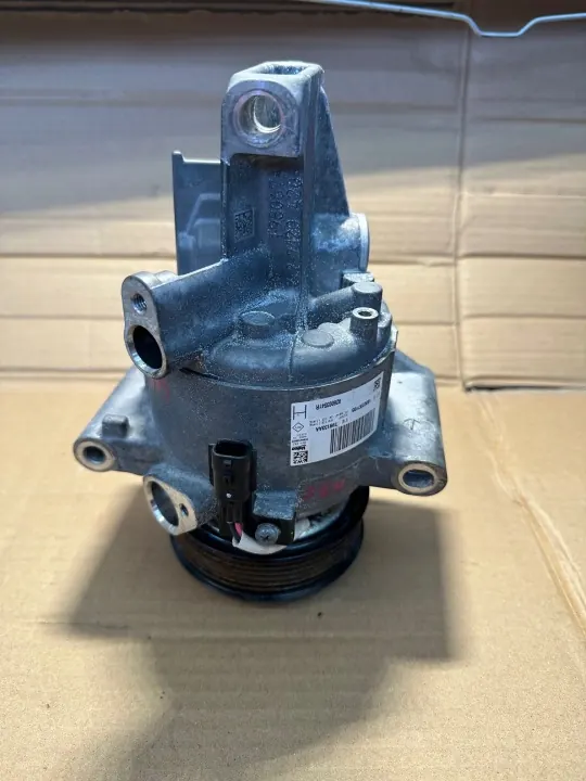 Compressor A/C OEM 926003541R para Nissan Micra K14 image 2