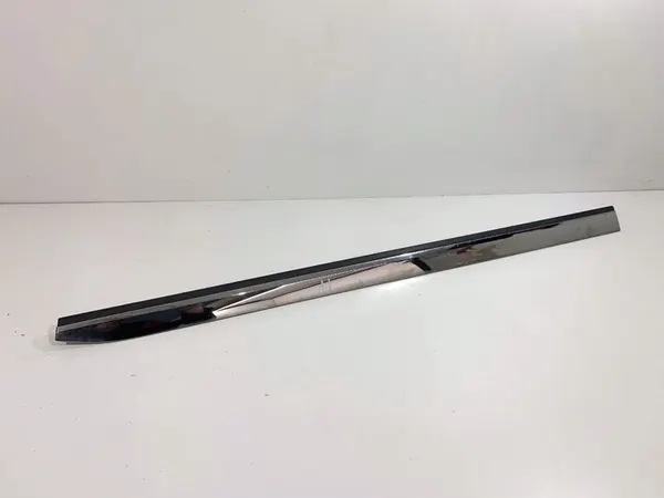 Revestimento da Porta Dianteira Direita Renault Clio V Hatchback 801862526R image 1