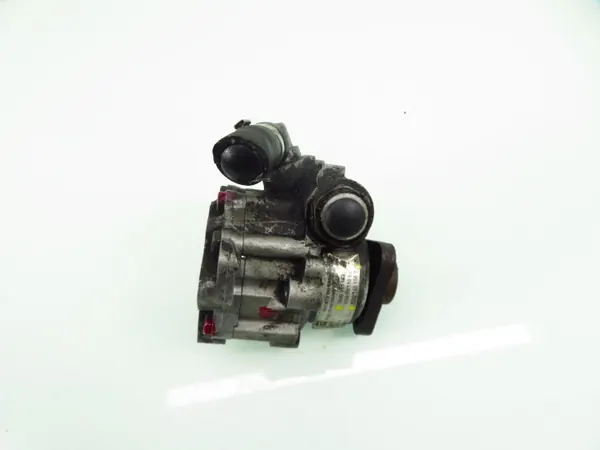 Ohjauspumppu OEM 8D0145156T ZF VW Passatille image 4