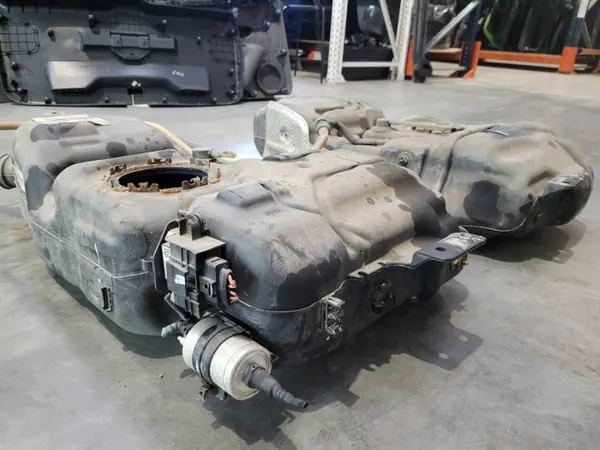 Brandstoftank OEM 7N0201021 voor VW Sharan 7N 1.4 TSI image 4