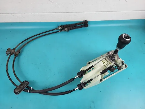 Mazda 6 Schaltgestänge OEM PRKA114221657086 - Gebraucht image 2